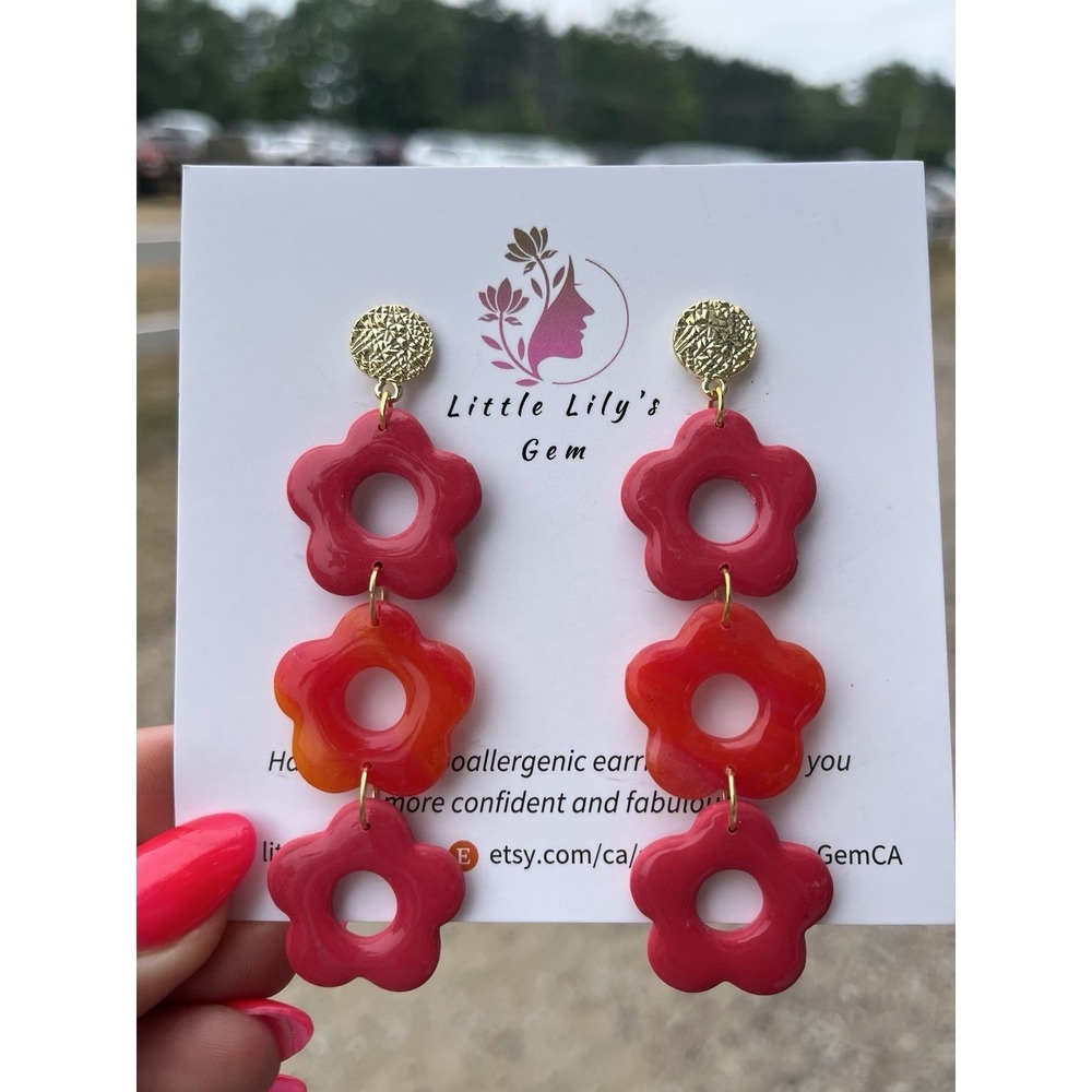 Handmade  Green Polymer Clay   Earrings Red Flower